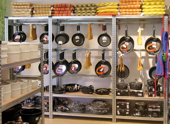 Торговые стеллажи